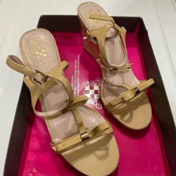 VINCE CAMUTO Petal Patent Leather Sandals - Picture 4 of 6